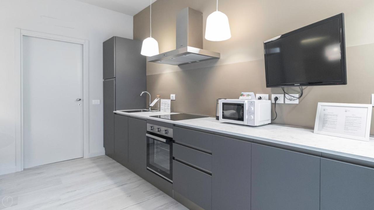 Italianway - Pontida 4 Bilo Appartement Milaan Buitenkant foto